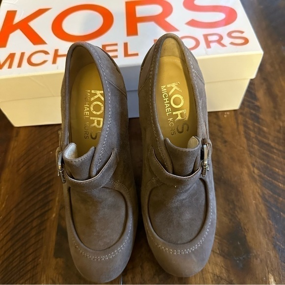 Kors Michael Kors Suede Bootie Size 6 - Picture 7 of 8